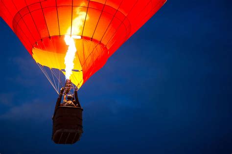 which gas is used in a hot air balloon air